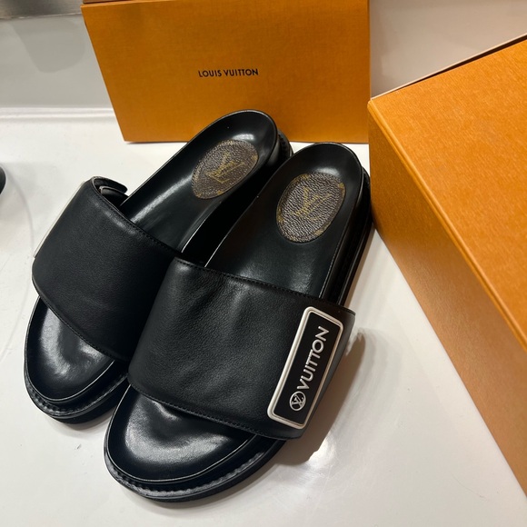 Sunset Flat Comfort Mule. Only worn once. Bought in 2021. - Picture 5 of 5